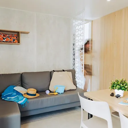 Mobil Avec Terrasse Au Calme - Api-1-52-1137