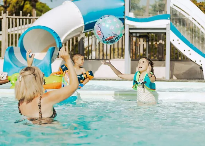 Mobil Avec Terrasse Au Calme - Api-1-52-1137 Saint-Jean-de-Monts